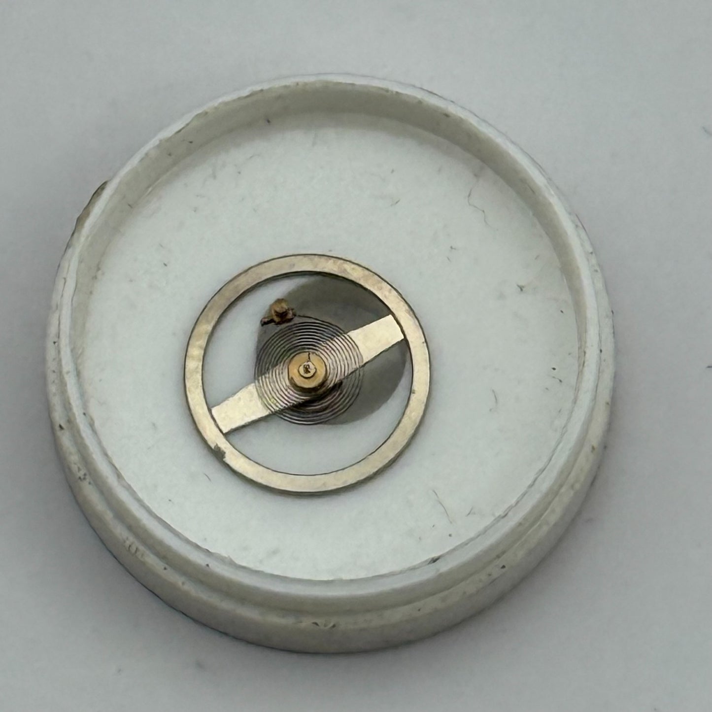 Amida 562 Balance Wheel Complete And Spring  8¾’’’ Watch Movement Parts NOS 