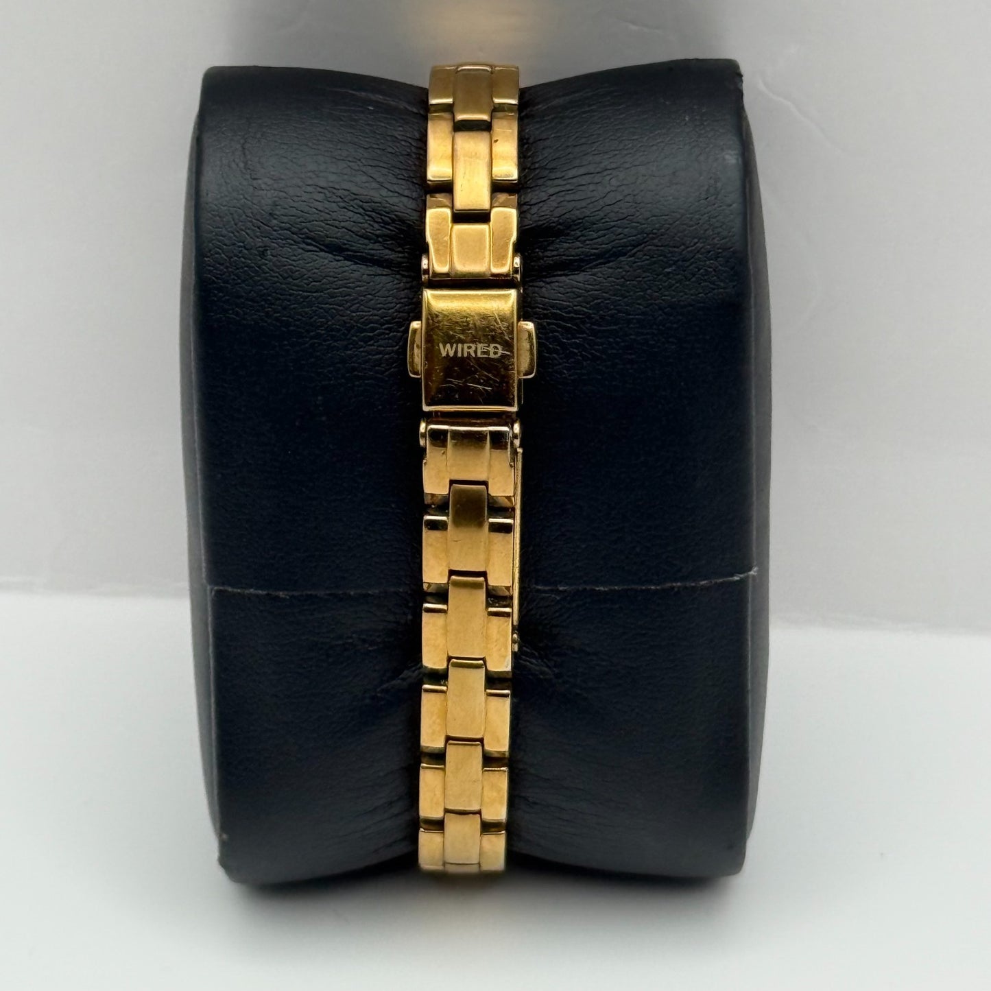 Seiko Wired Solar V117A Ladies Quartz Watch Gold Tone Bracelet 23mm UNTESTED