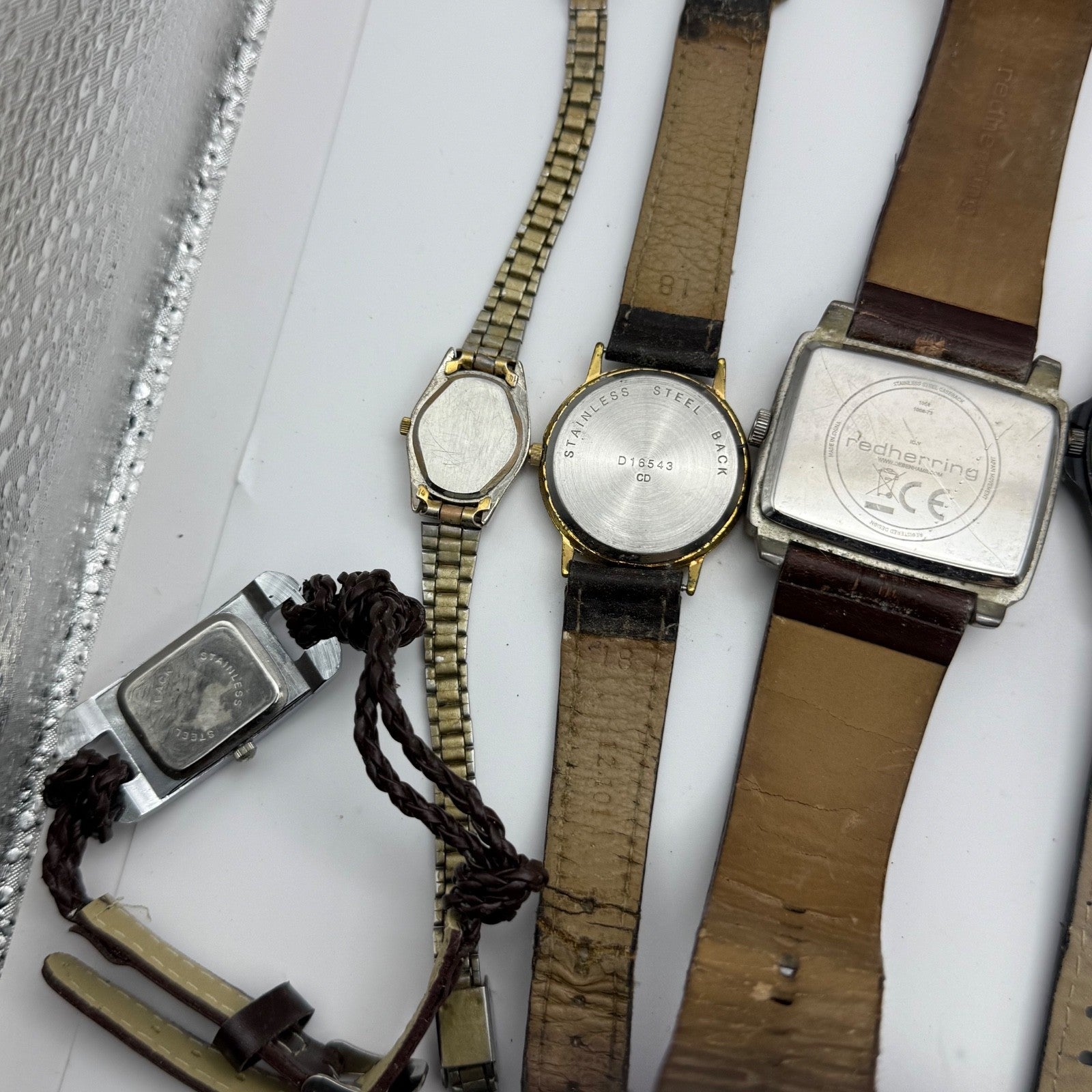 Bundle Of 16 Quartz Watches Modern / Vintage Untested Parts / Repair / Crafts