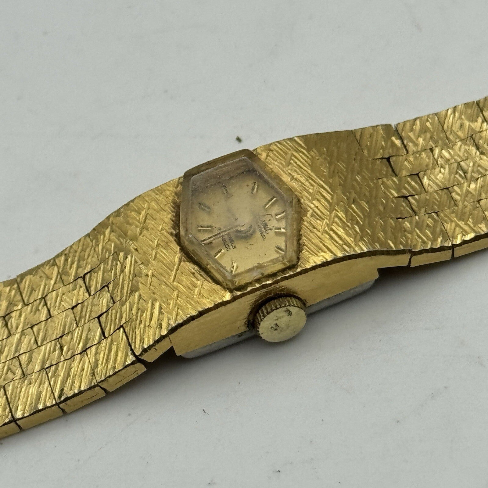 15mm Ladies Manual Wind Limit Gold Plated Swiss Watch NON WORKING