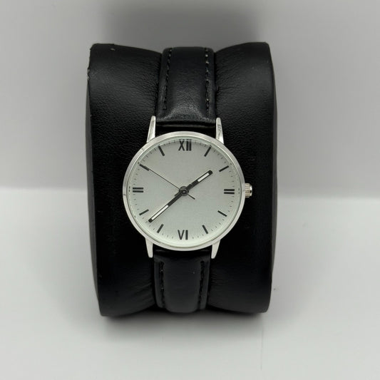Lowrys Arm Ladies Quartz Watch White Dial Black Strap Japan Working 28mm