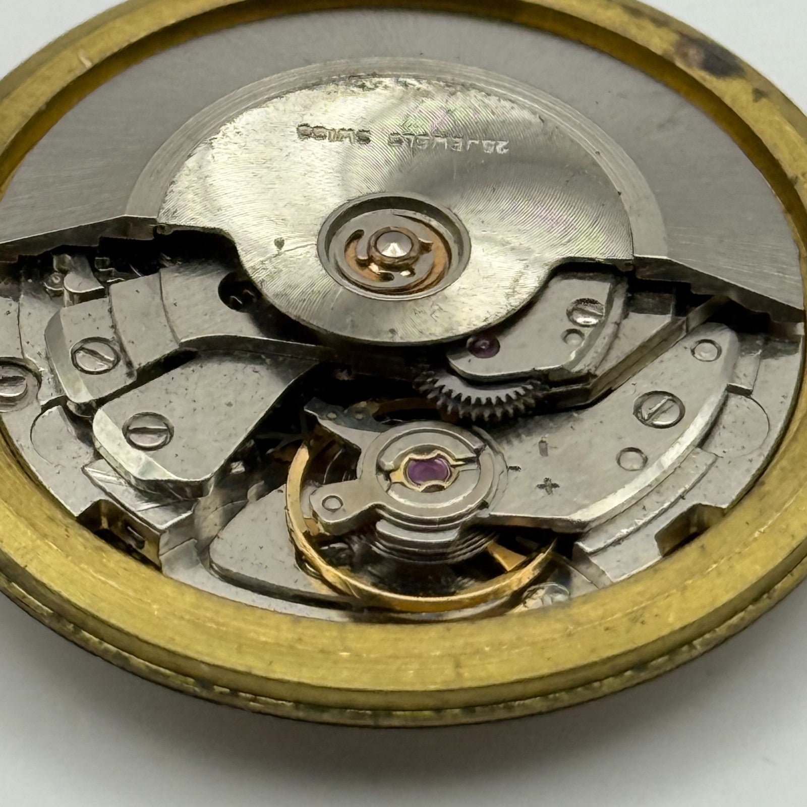 FHF 909 Automatic Watch Movement Garrard Date 25 Jewels Vintage Parts 31.8mm