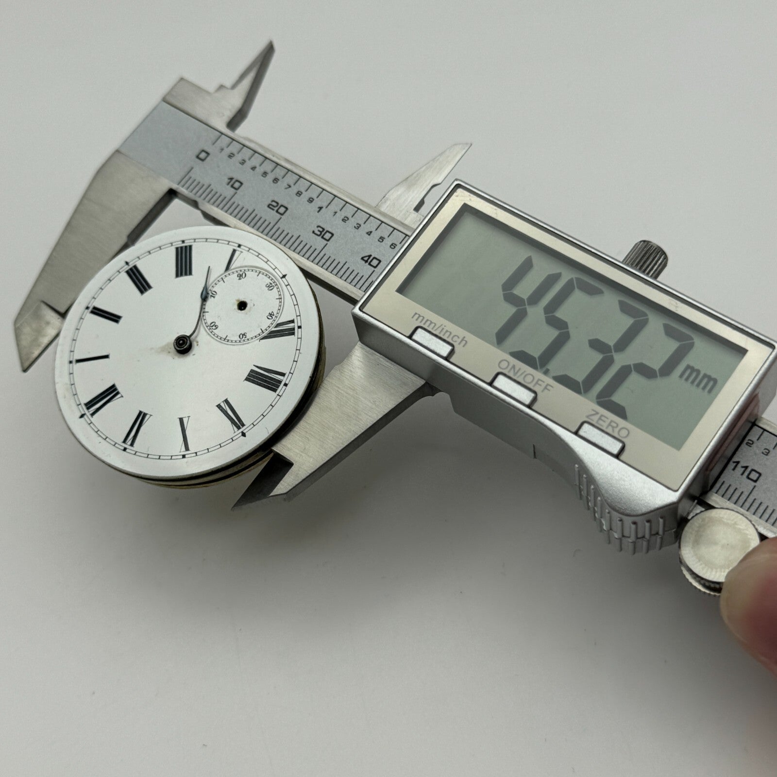 45.3mm Antique Key Wound Balance Intact Pocket Watch Movement PARTS REPAIR SPARE