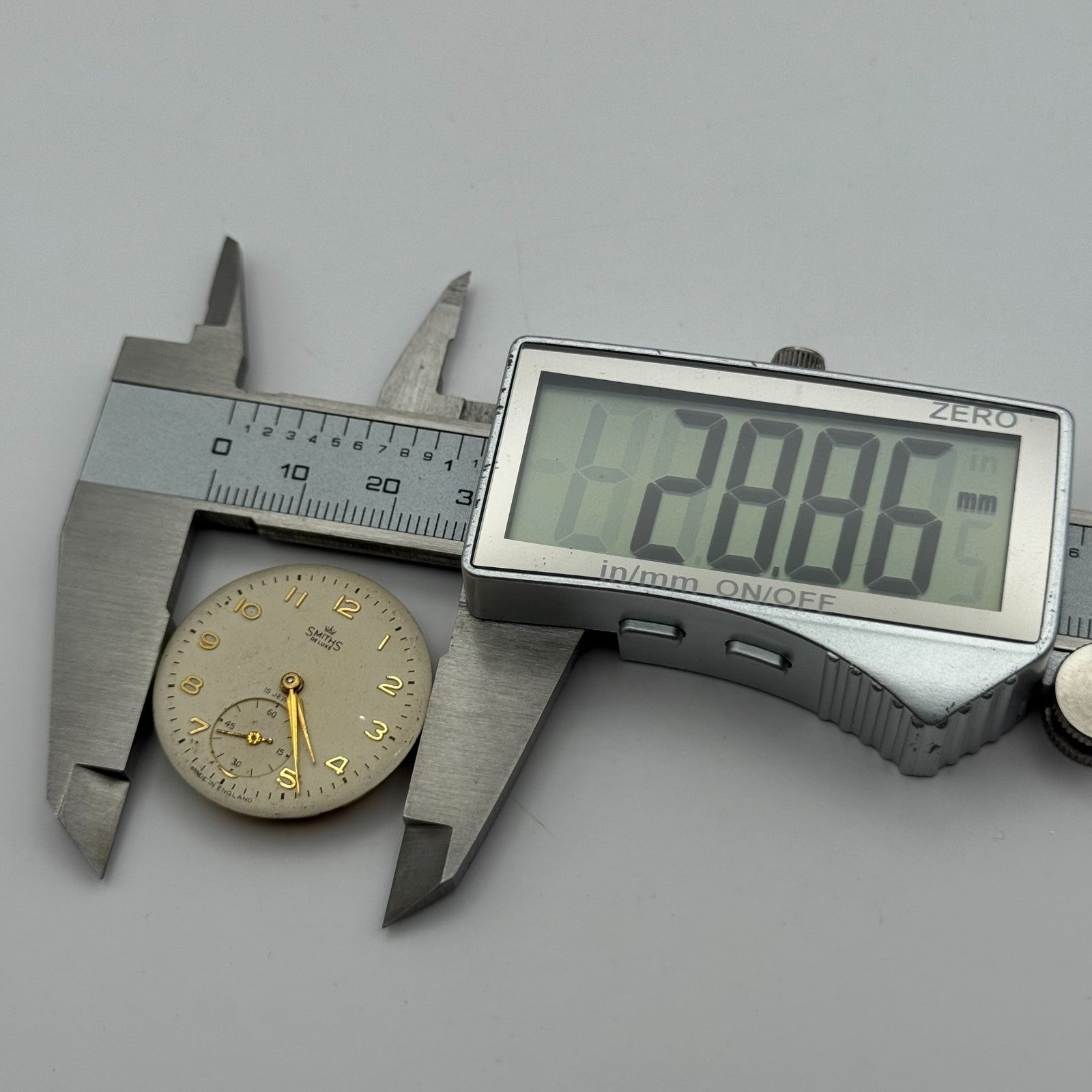 Smiths De Luxe C456354 Watch Movement Manual Wind Vintage Parts Repair 28.8mm