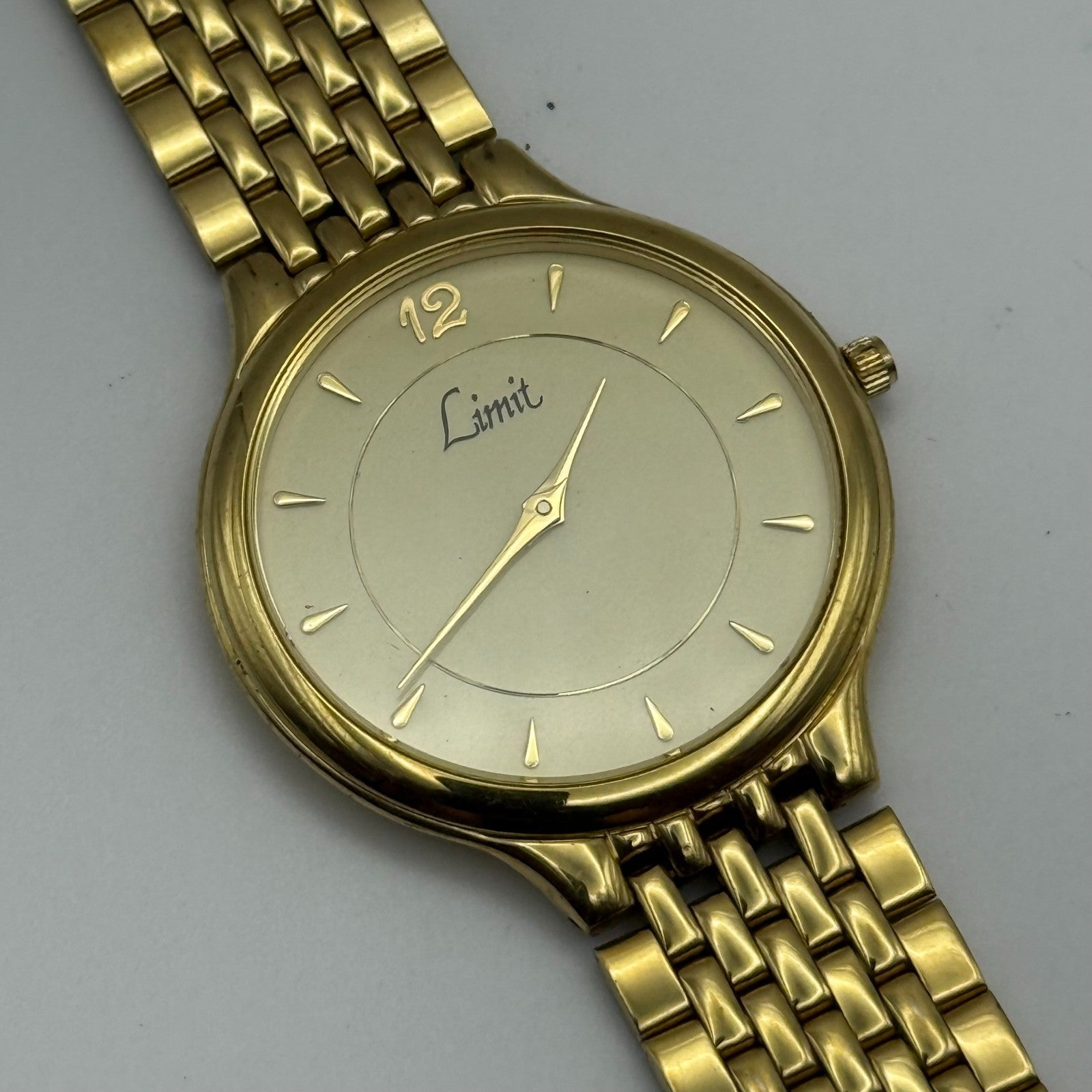 33mm Working Unisex Limit VX50/0511 Gold Plated Quartz Watch 7.75 Inches