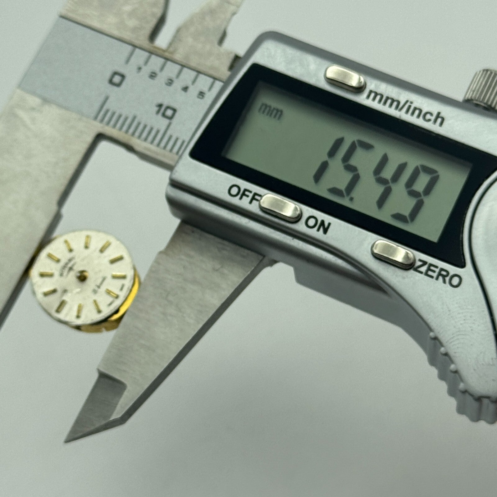 13.6mm Ladies Rotary AS 1978-2 Manual Wind Watch Movement Swiss Vintage PARTS