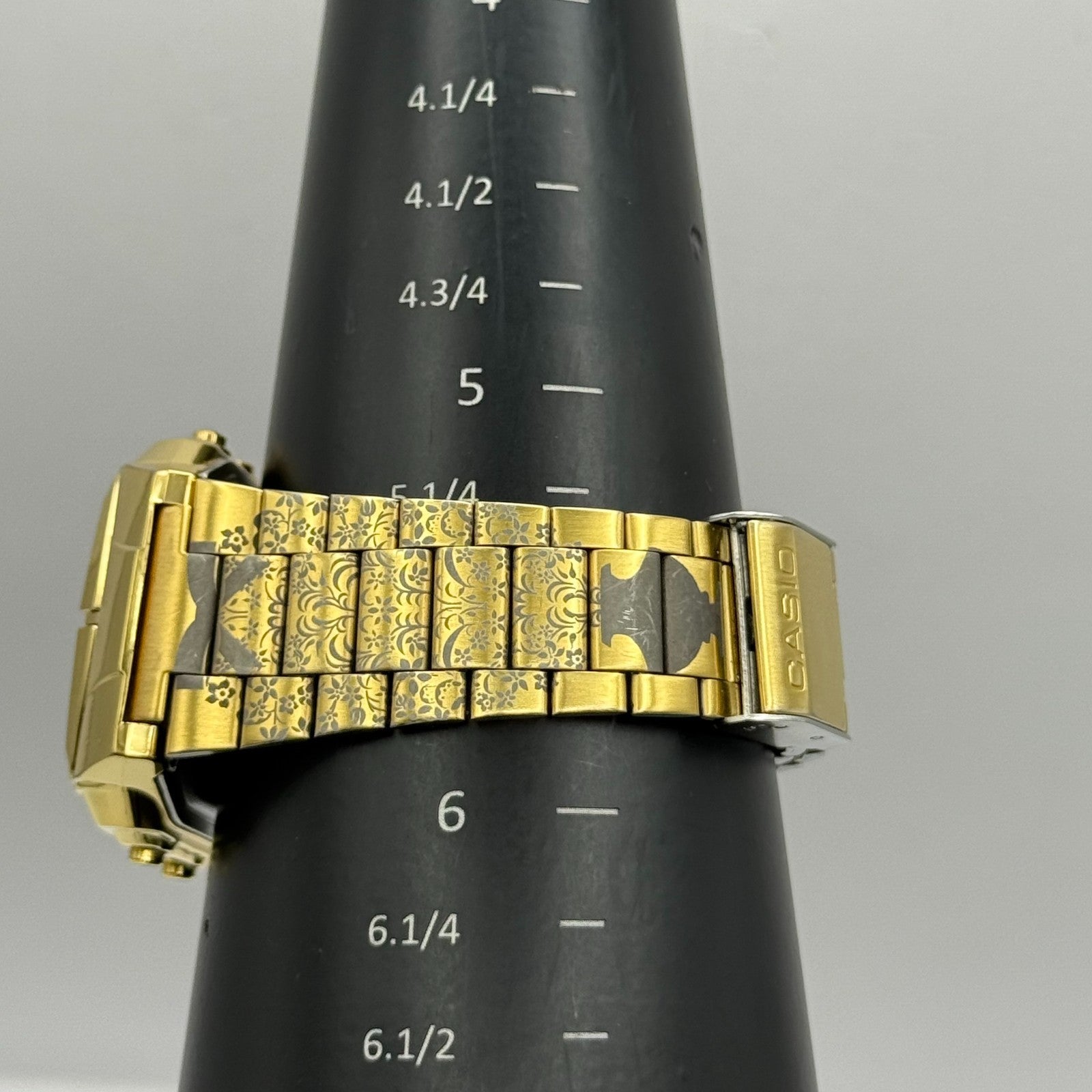 Casio Men’s Illuminator Quartz Watch Data Bank Dual Time Gold Tone Working 35mm