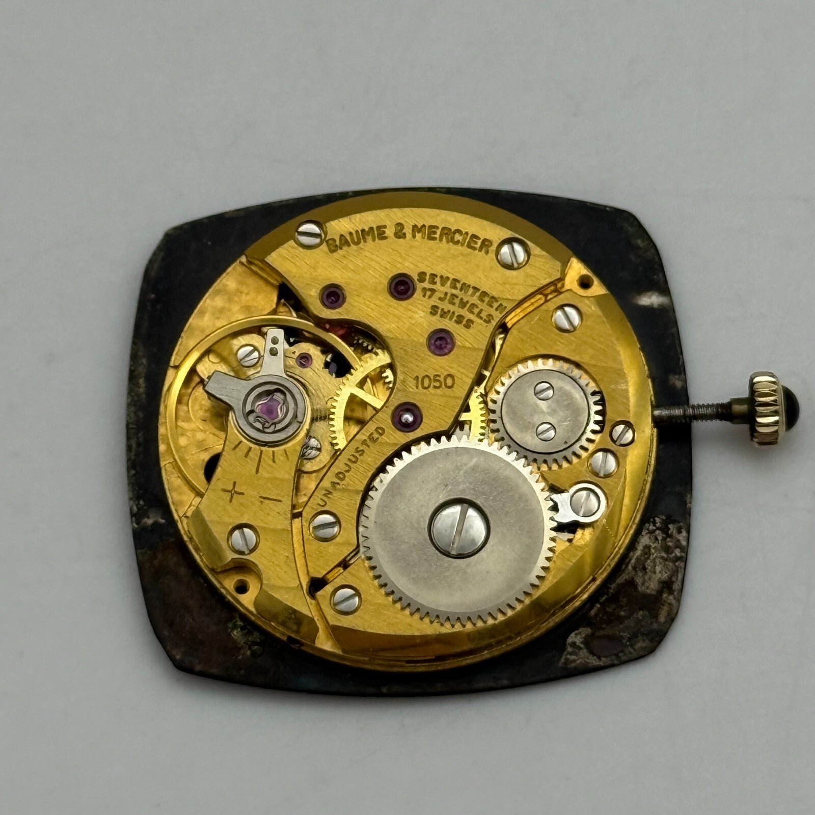 23.6mm Running Vintage Baume & Mercier 1050 Manual Wind Watch Movement PARTS