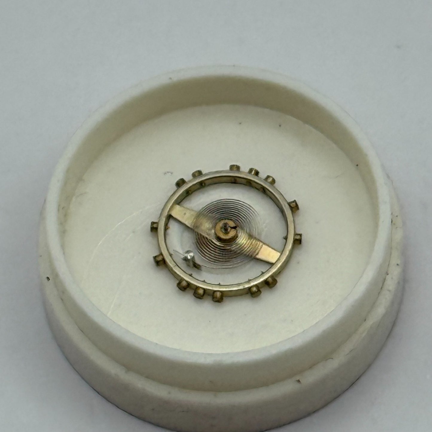 FEF 270 Balance Wheel Complete And Spring  5¼’’’ 173 Watch Movement Parts NOS