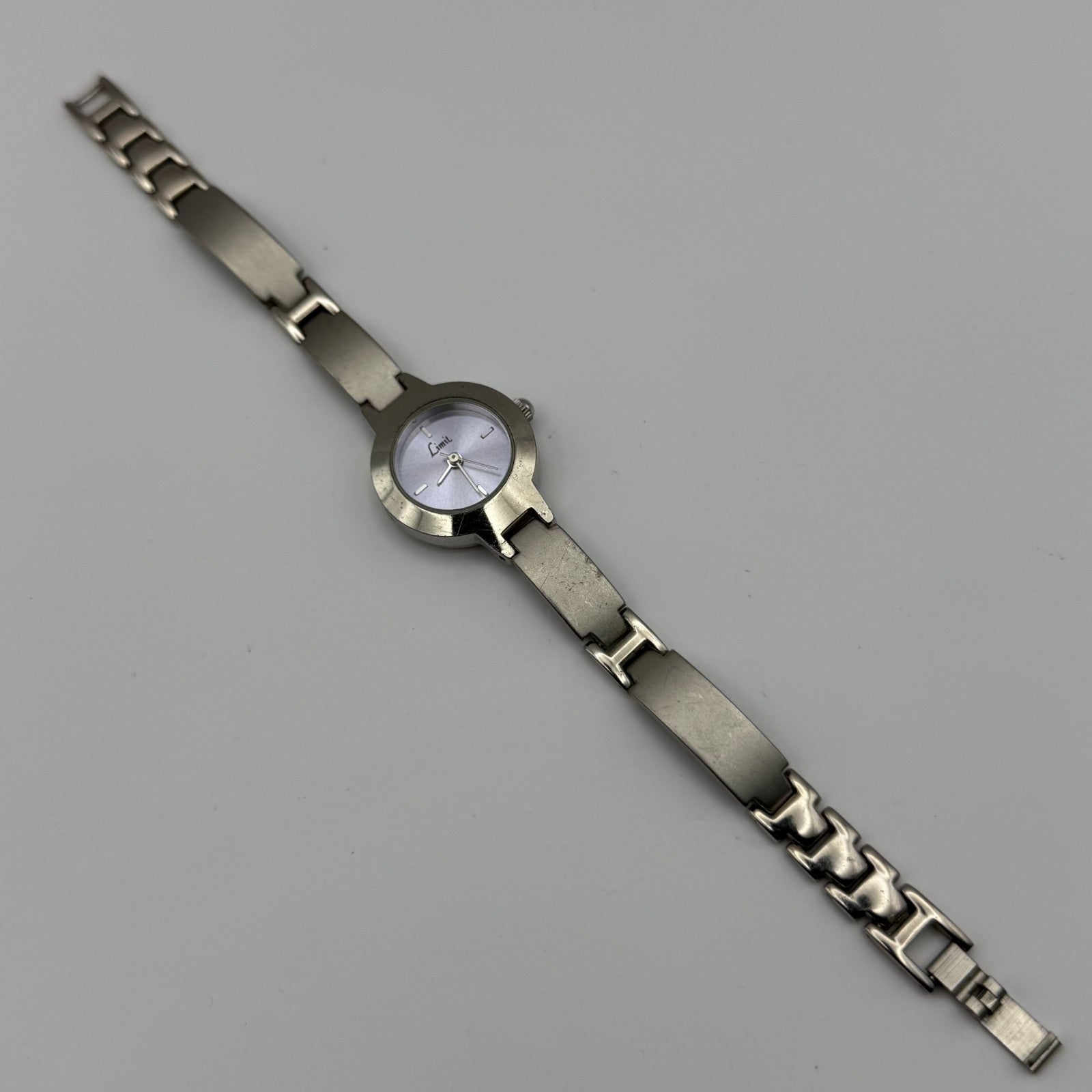 Limit Ladies Quartz Watch Purple Dial Silver Tone Bracelet Steel Working 21mm