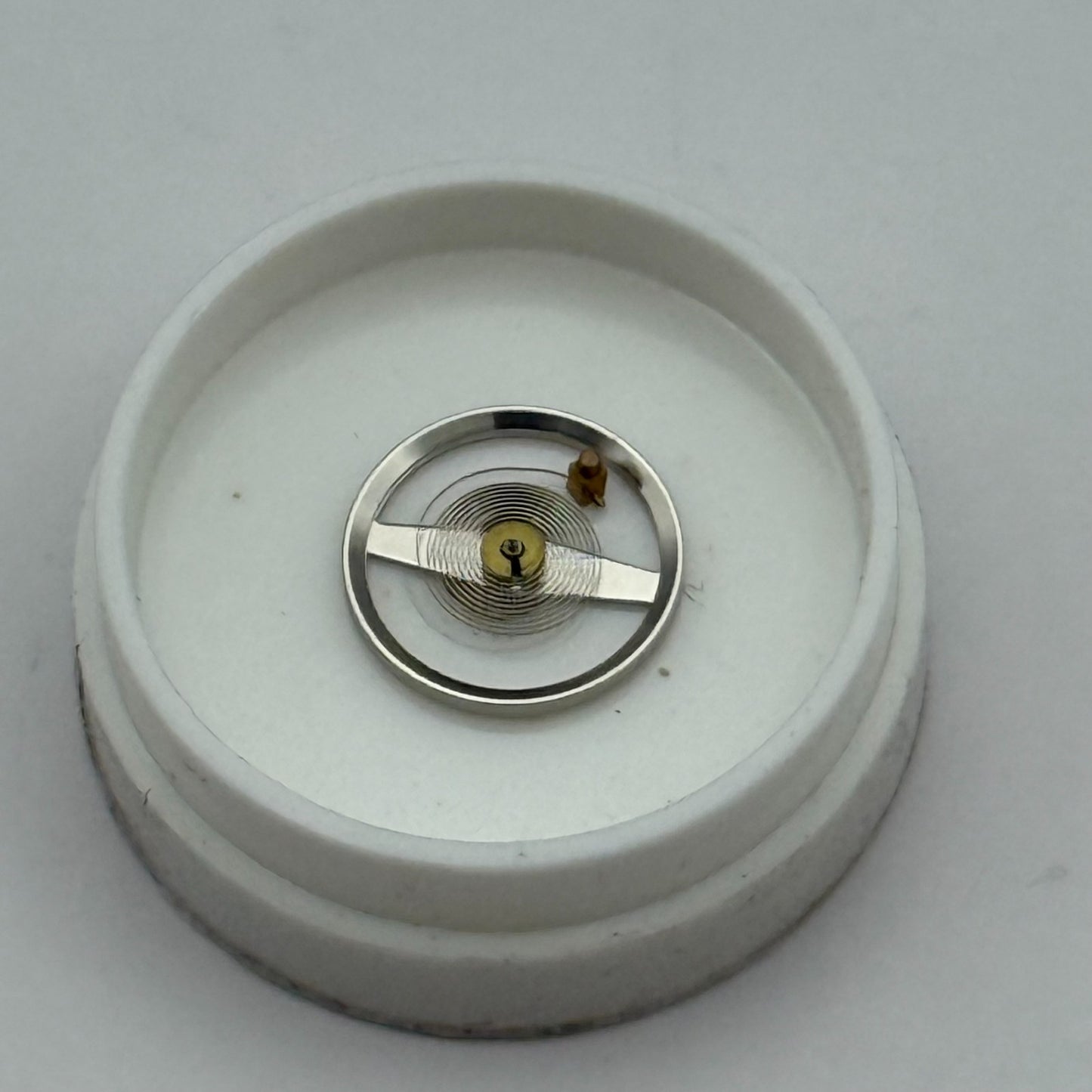 BFG 927 Balance Wheel Complete And Spring 6¾–8’’’ 1512 M Watch Movement Parts