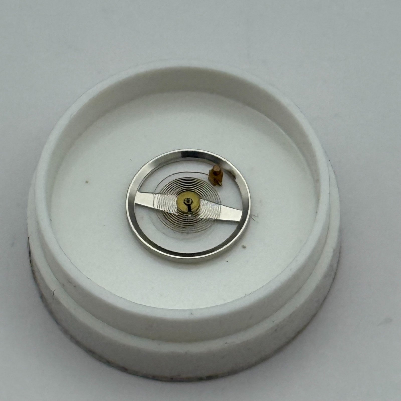 BFG 927 Balance Wheel Complete And Spring 6¾–8’’’ 1512 M Watch Movement Parts