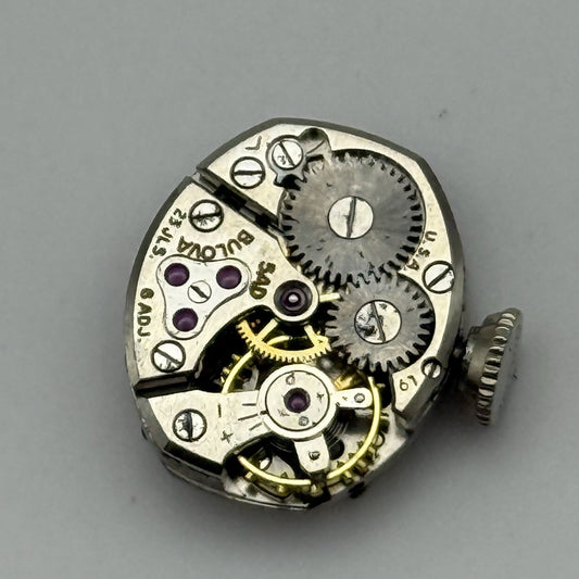 13.1mm Vintage Ladies Bulova 5AD Manual Wind Swiss Watch Movement PARTS REPAIR