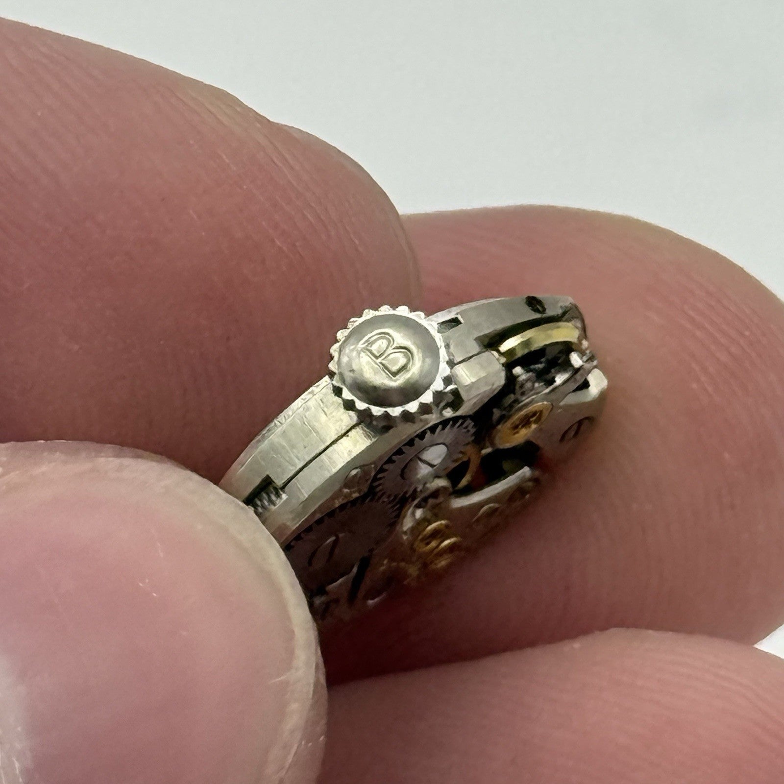 13.1mm Vintage Ladies Bulova 5AT Manual Wind Swiss Watch Movement PARTS REPAIR