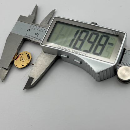 Zenith 981 Watch Movement ETA 980.003 Quartz Swiss 7 Jewel Parts Untested 15.5mm