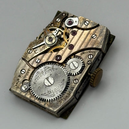 Everite 9/300 Tank Watch Movement Running 7 Jewels Manual Wind Parts 17.9mm