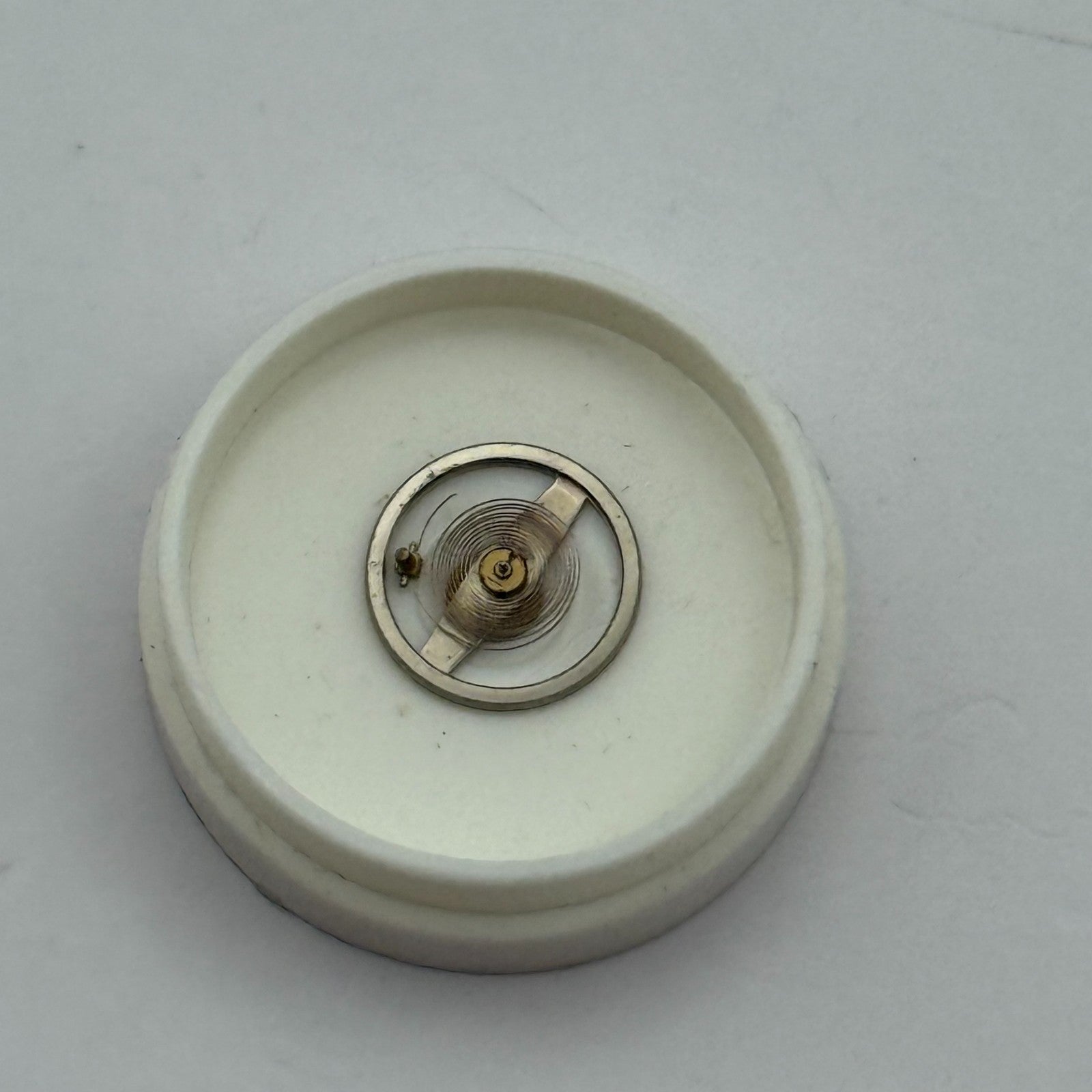 Brac 2051 Balance Wheel Complete And Spring 5 1/2’’’ 60 M Watch Movement Parts