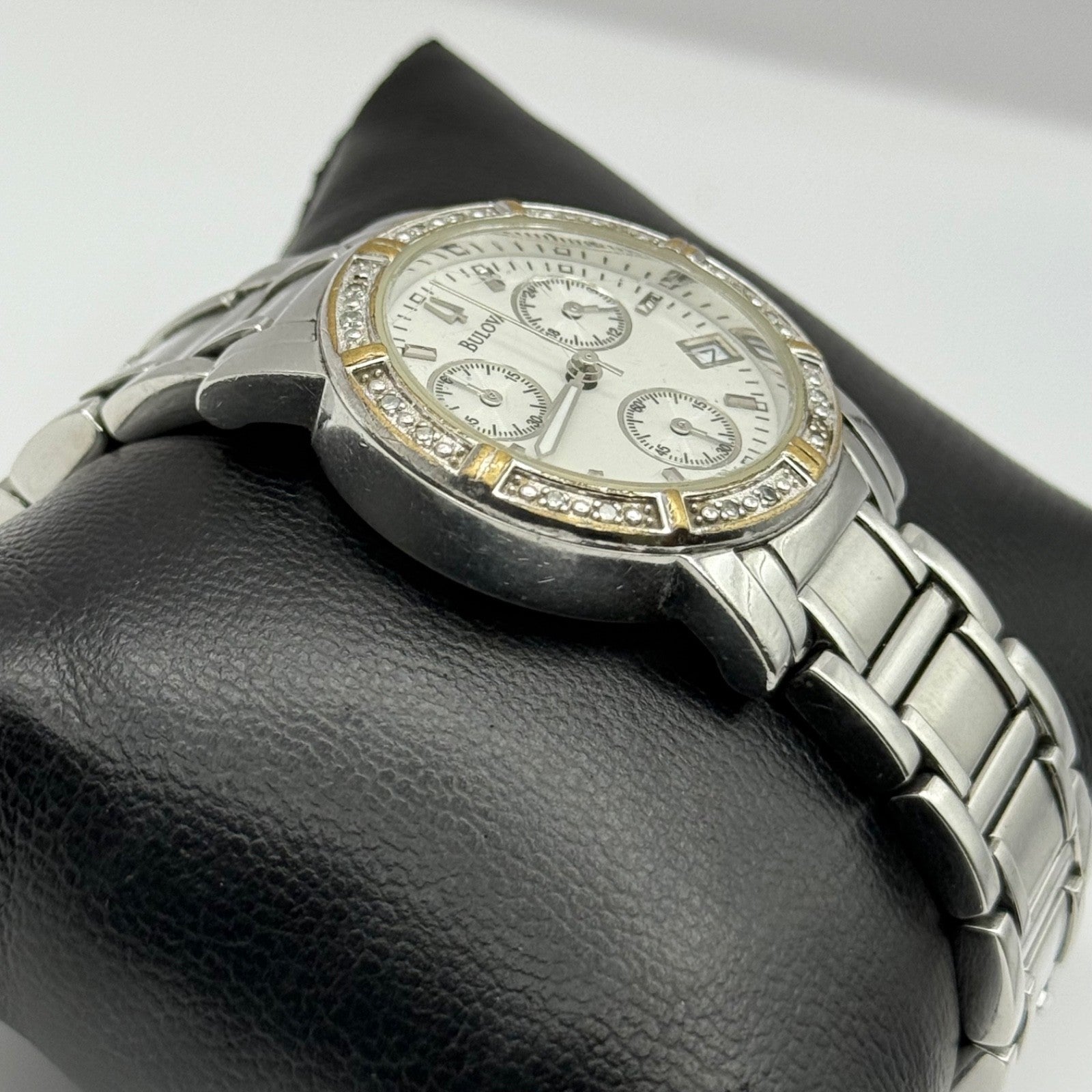 Bulova Swiss Chronograph Watch Quartz Date Dial 29mm C837317 Bracelet Ladies