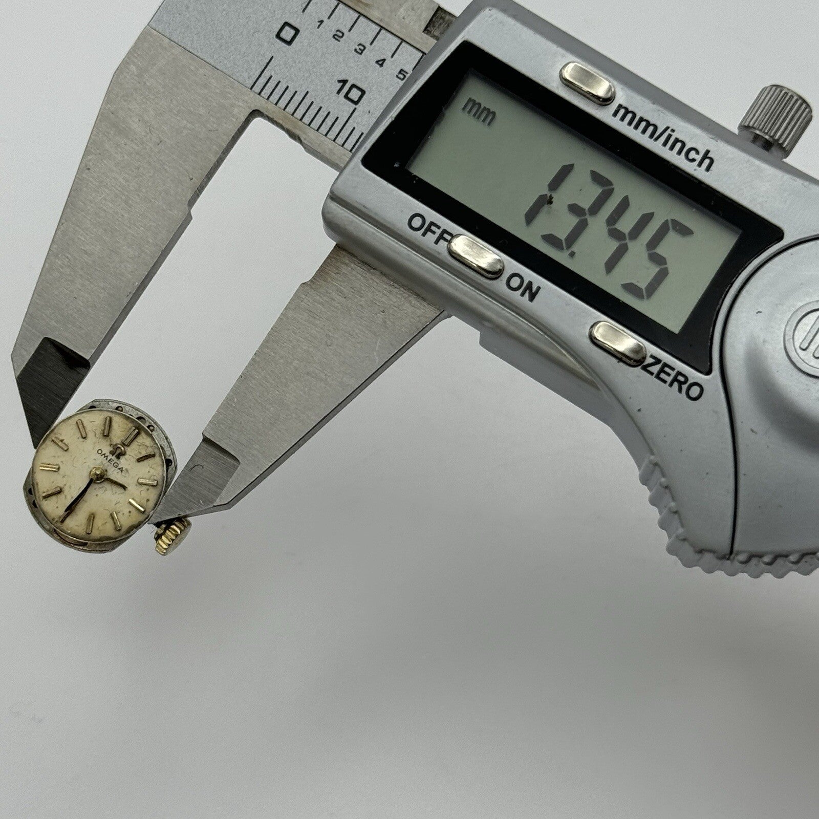 13.4mm Omega 485 Cal Watch Movement Dial Hands Parts Repair Vintage