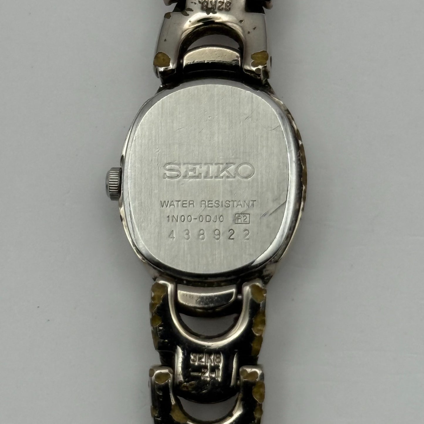 Seiko Ladies Quartz Watch Oval Dial Silver Tone Bracelet Japan Working 16mm