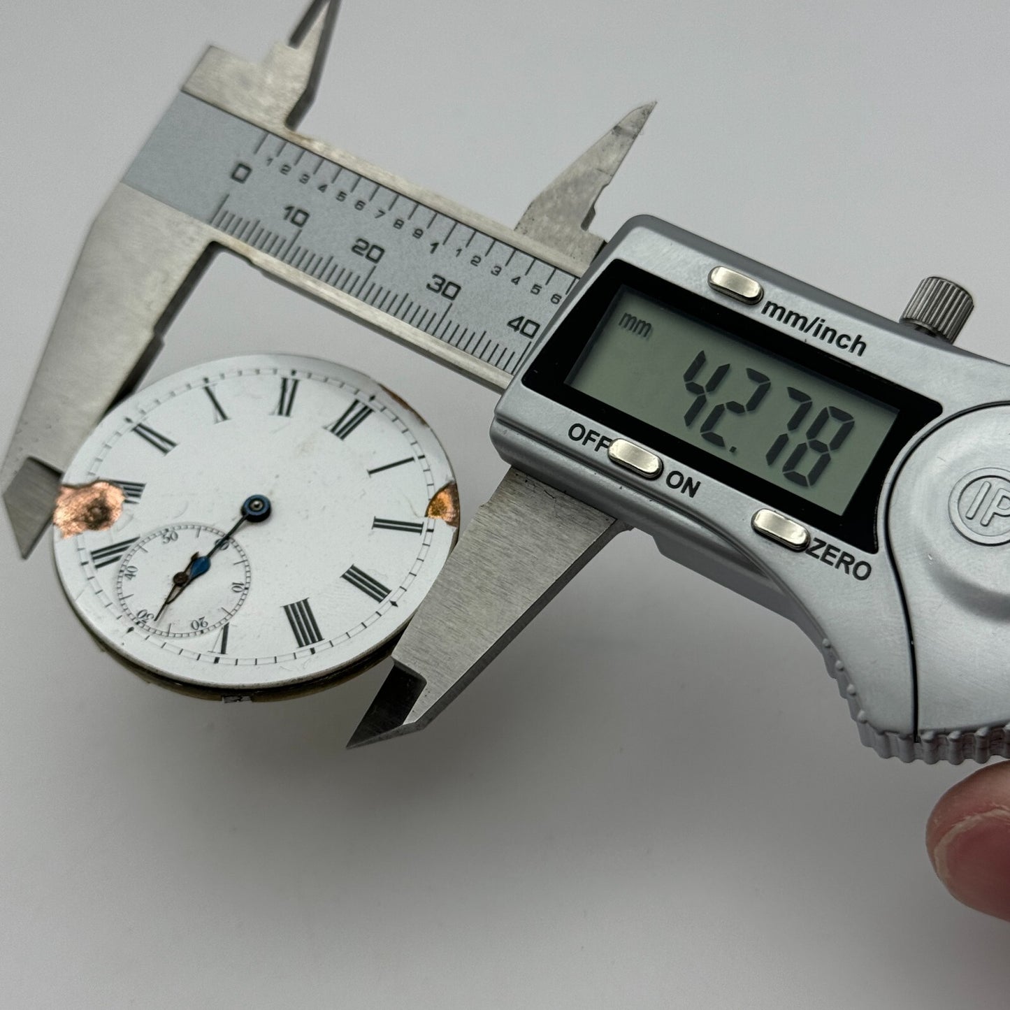 42.7mm Unidentified Antique Key Wound Pocket Watch Movement PARTS SPARES REPAIRS