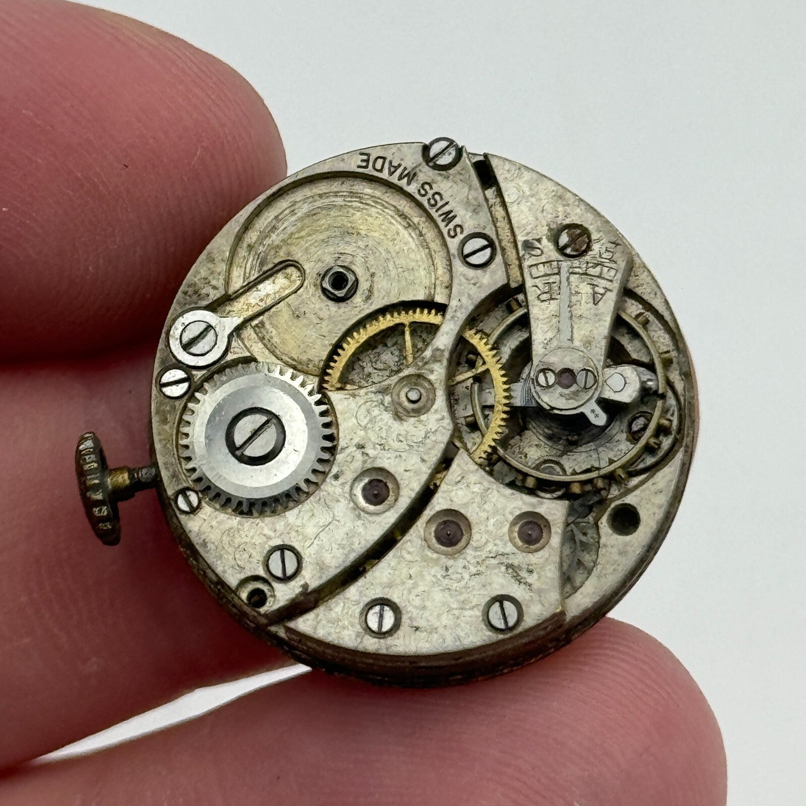 23.9mm Unidentified Swiss Sub Seconds Trench Watch Movement Manual Wind PARTS