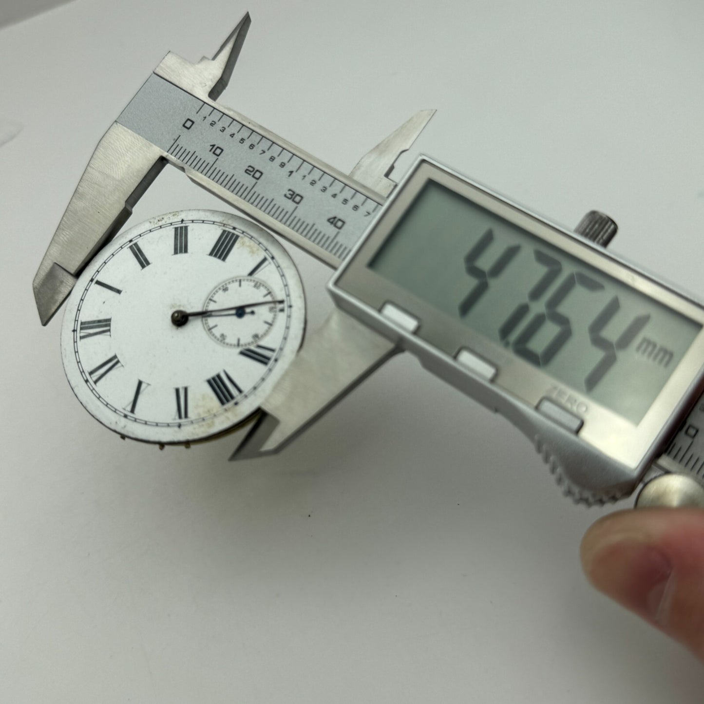 47.6mm Antique Unidentified Key Wound Pocket Watch Movement Dial PARTS REPAIR