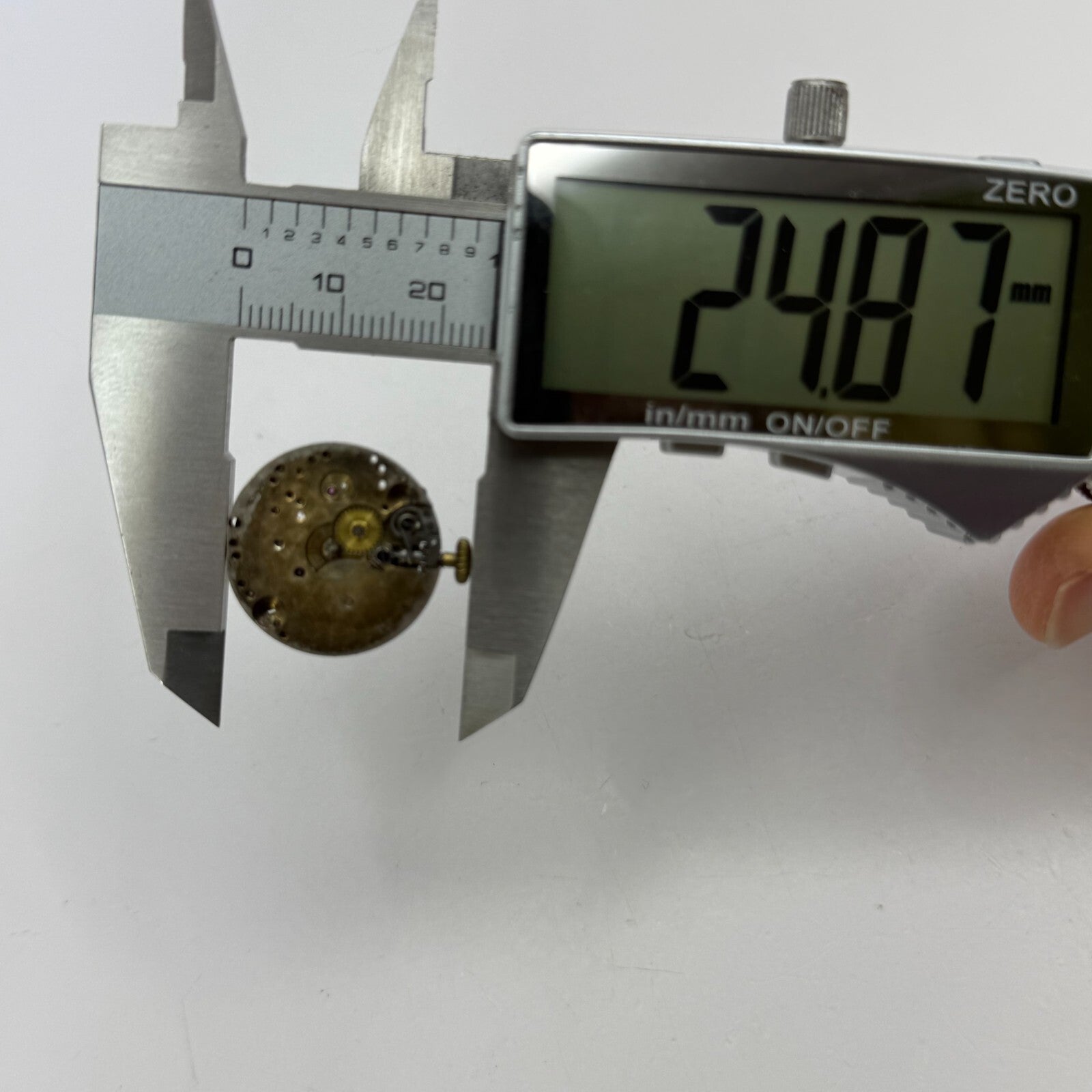 21.9mm Vintage Unidentified High Grade Trench Watch Movement Manual Wind PARTS