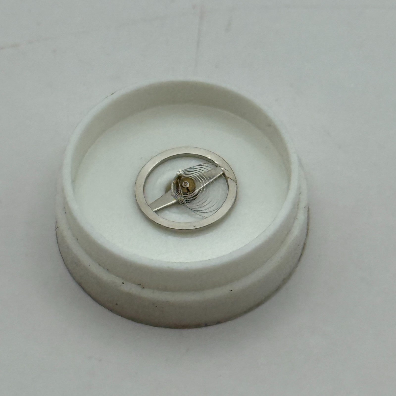 EB 1612 Balance Wheel Complete And Spring 6 3/4-8''' 950 Watch Movement Parts 