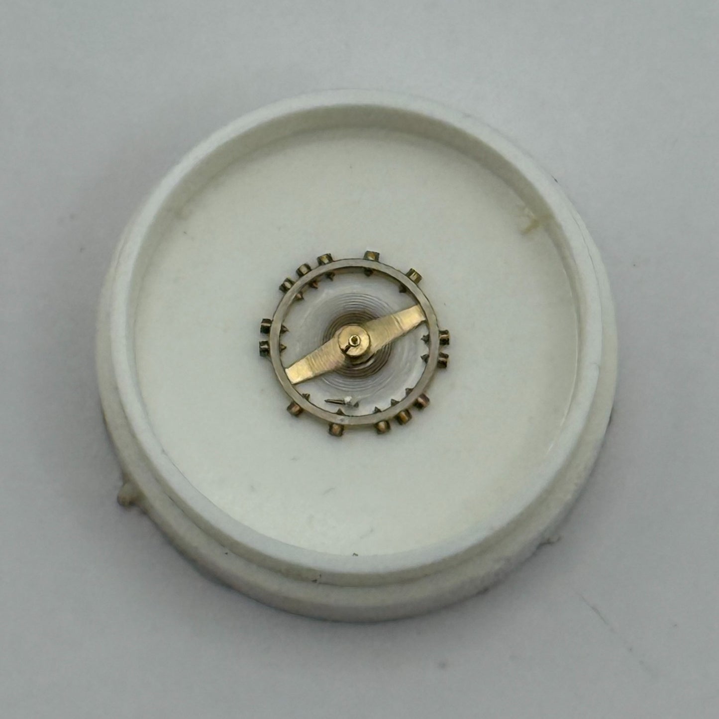 FEF 6600 Balance Wheel Complete And Spring Inca 1181 M Watch Movement Parts NOS