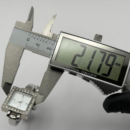 Avon Ladies Quartz Watch Square White Dial Silver Tone Bracelet Working 21mm