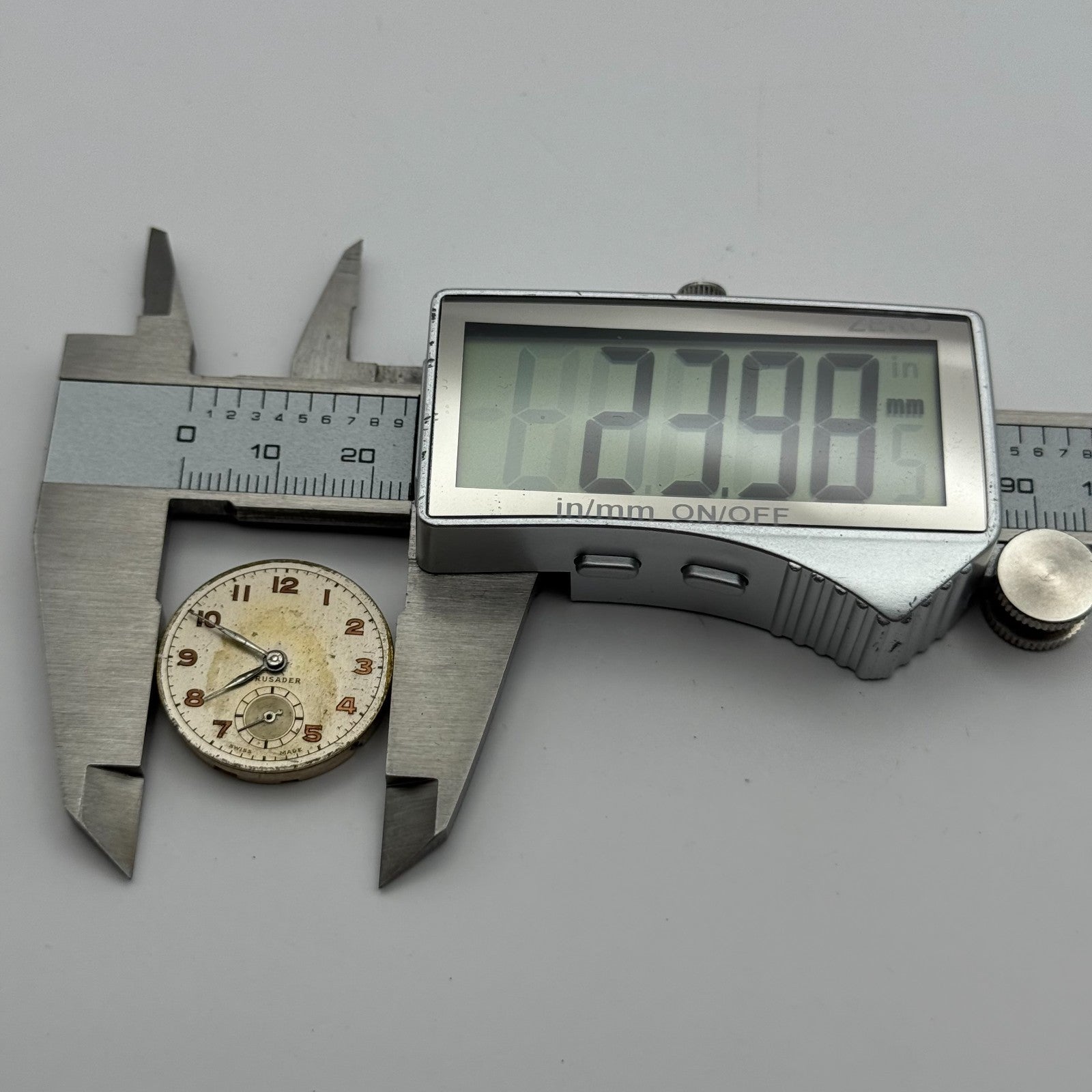 Crusader Compensated 15 Rubies Watch Movement Manual Wind Vintage Parts 23.9mm