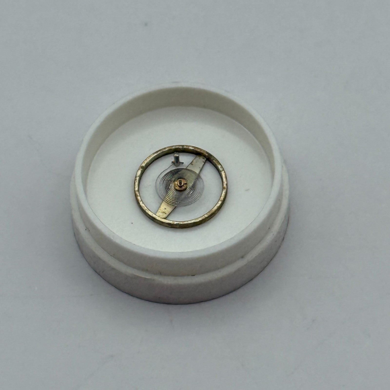 ST 69 Balance Wheel Complete And Spring 6 1/4–8’’’ 1155 Watch Movement Parts NOS