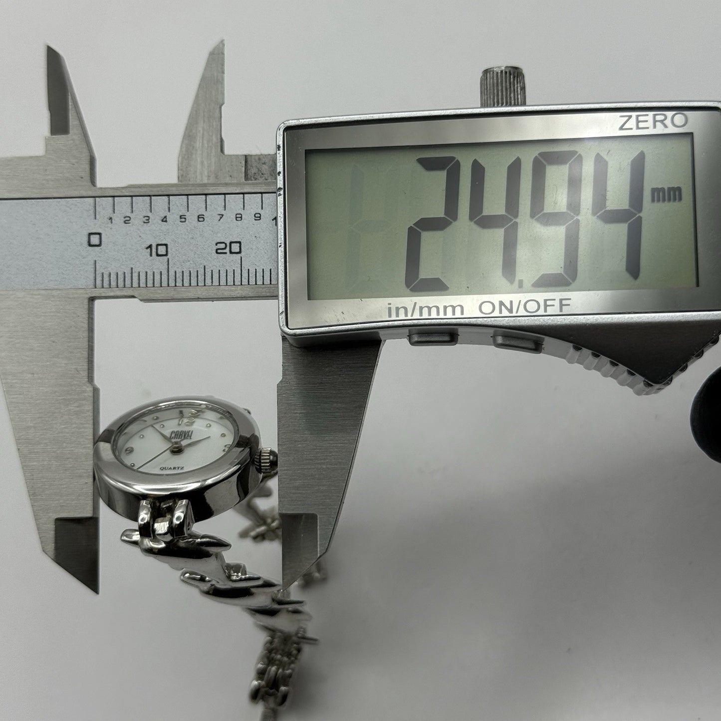 22mm Working Ladies Carvel Dolphin Stainless Steel Quartz Watch 5.75 Inches