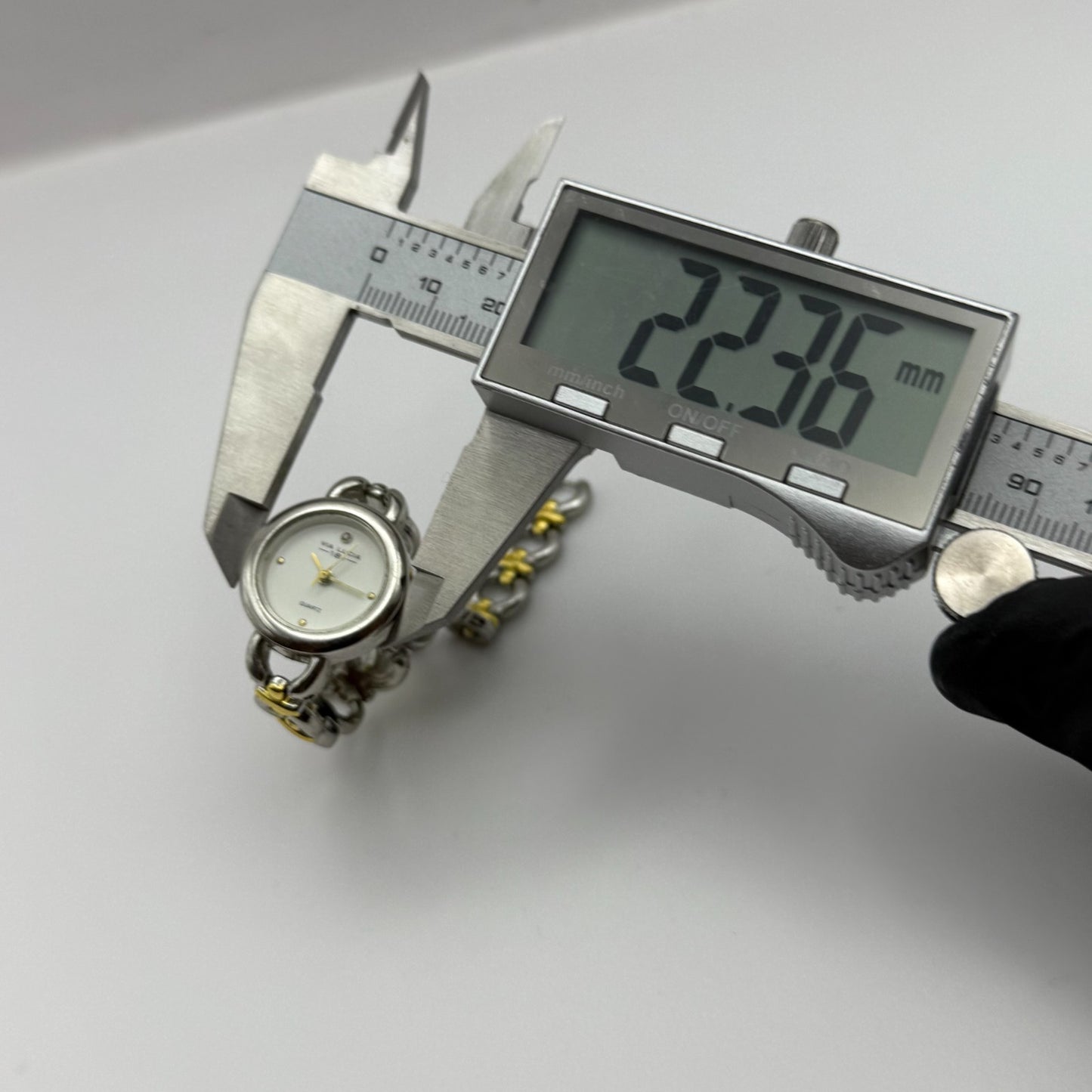 22mm Working Ladies Via Lucia 181 Two Tone Gold And Silver Quartz Watch 7 Inches