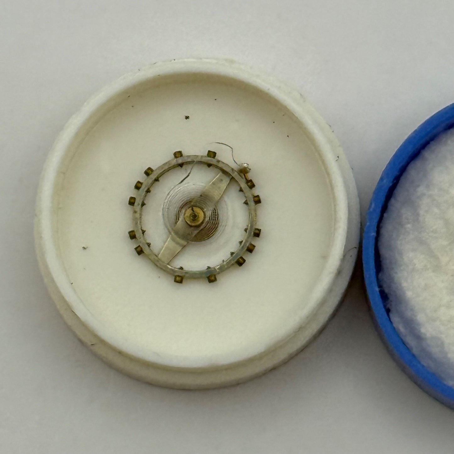 Kurtz 570 Balance Wheel Complete And Spring 5 1/4''' 808 Watch Movement Parts 