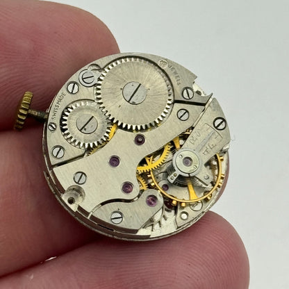 23.5mm O Maire OM 125 Manual Wind 17 Jewels Swiss Watch Movement Vintage PARTS