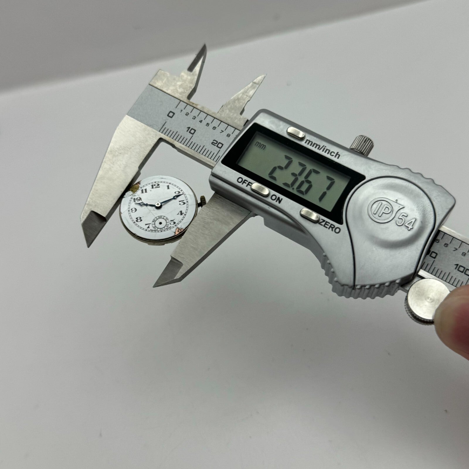 23.6mm Unidentified Sub Seconds Trench Watch Movement Manual Wind PARTS SPARES