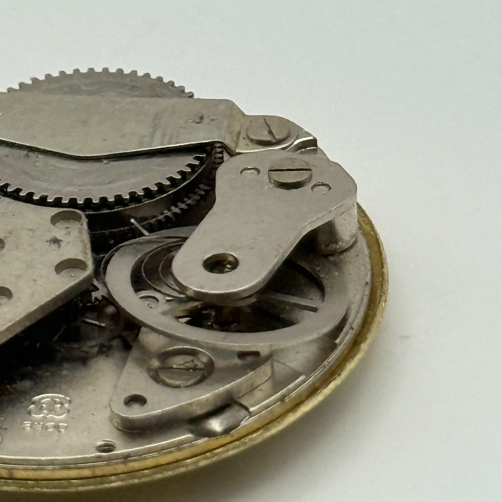 EB 8800 Watch Movement Tara Date Manual Wind Vintage Swiss Parts Repair 26.9mm