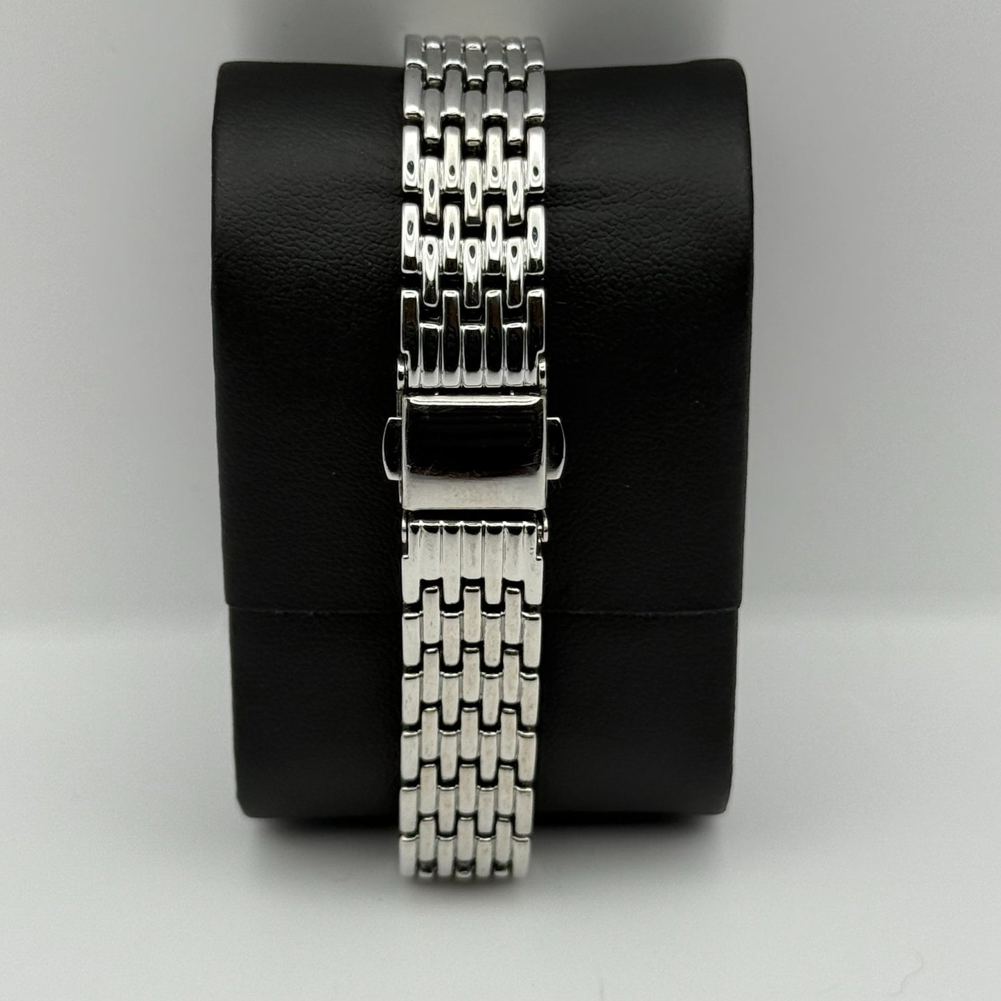 Beverly Hills Polo Club Ladies Quartz Watch Silver Tone Bracelet Working 23mm