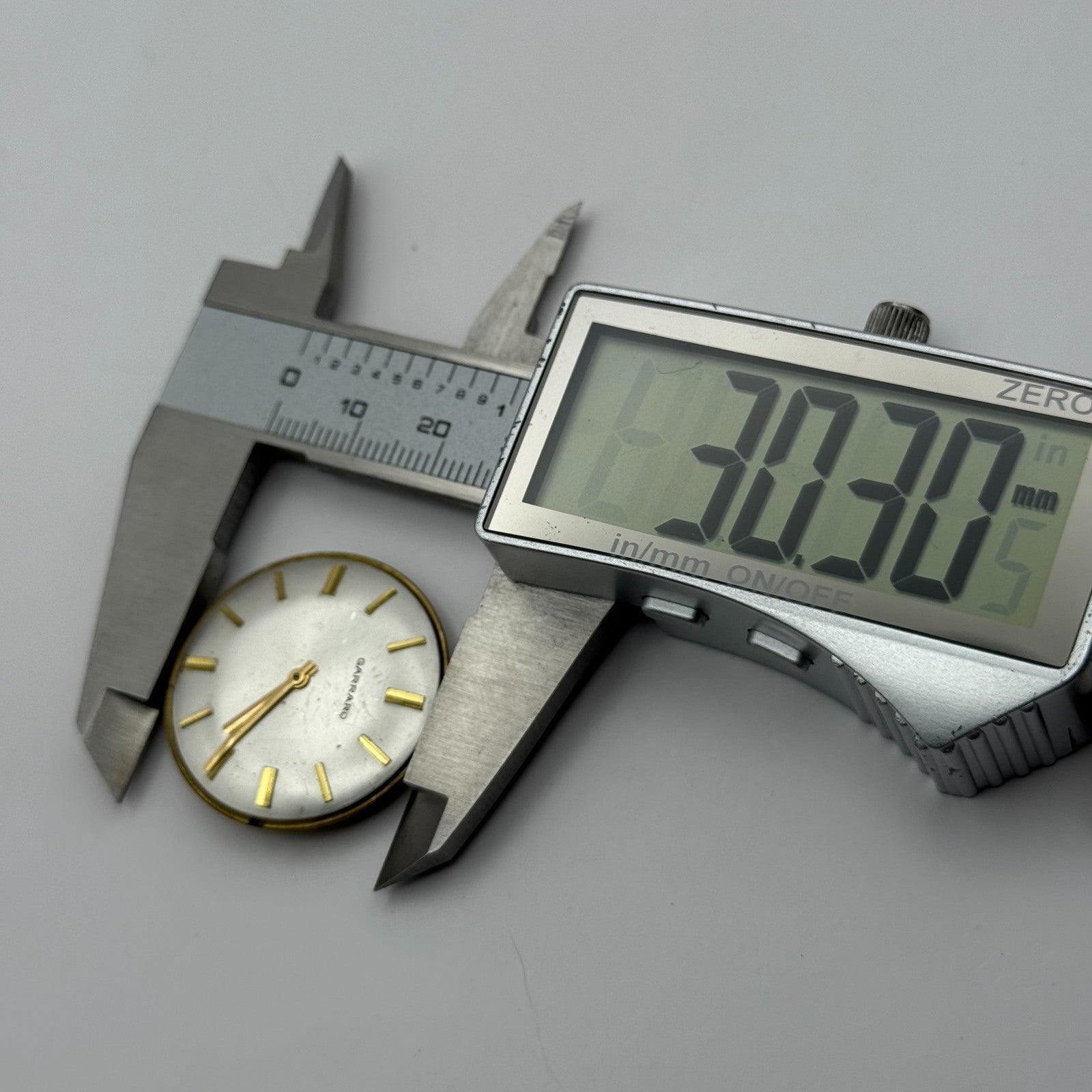 Garrard ETA 2391 Watch Movement Manual Wind Vintage Swiss Parts Repair 30.3mm