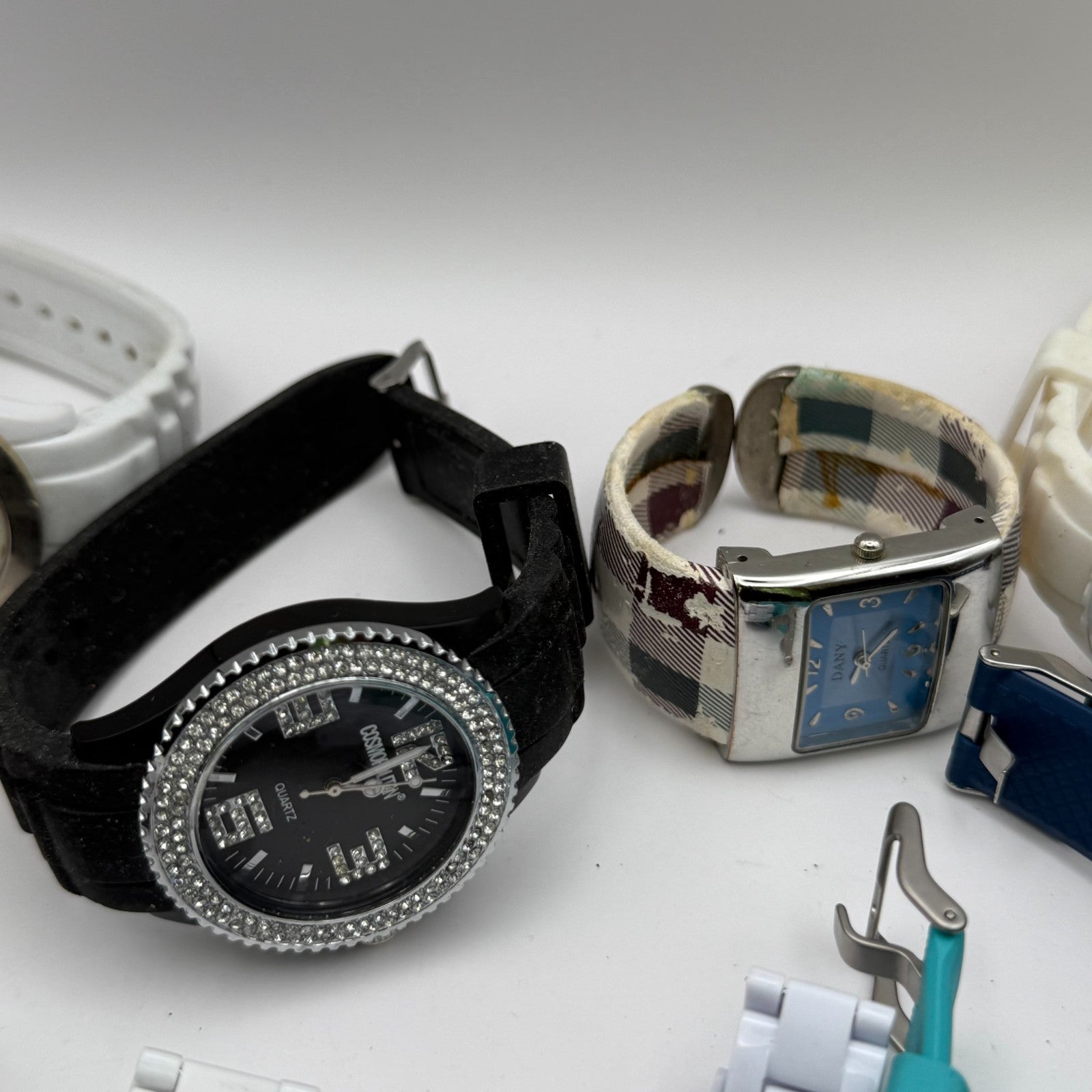 Bundle Of 15 Quartz Watches Job Lot Modern / Vintage Untested Parts / Repair