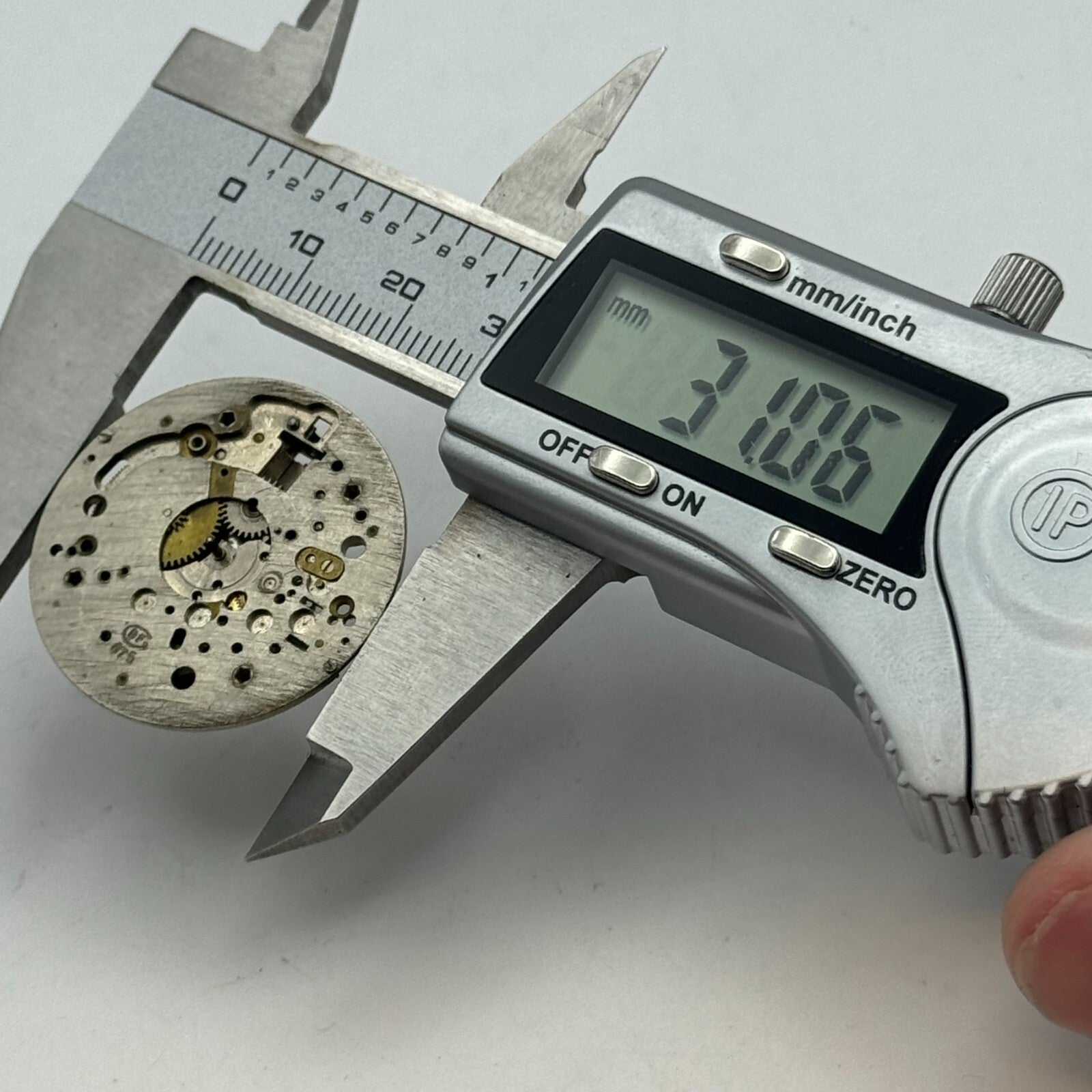 31mm Mens BFG 875 Swiss Manual Wind 1 Jewel Watch Movement PARTS REPAIR SPARES