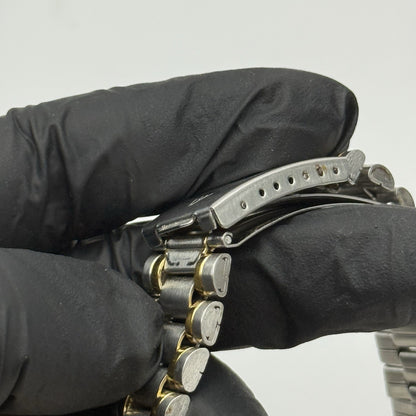 39mm Working Vintage Mens Accurist WR 50M Two Tone Date Dial Japan Quartz Watch