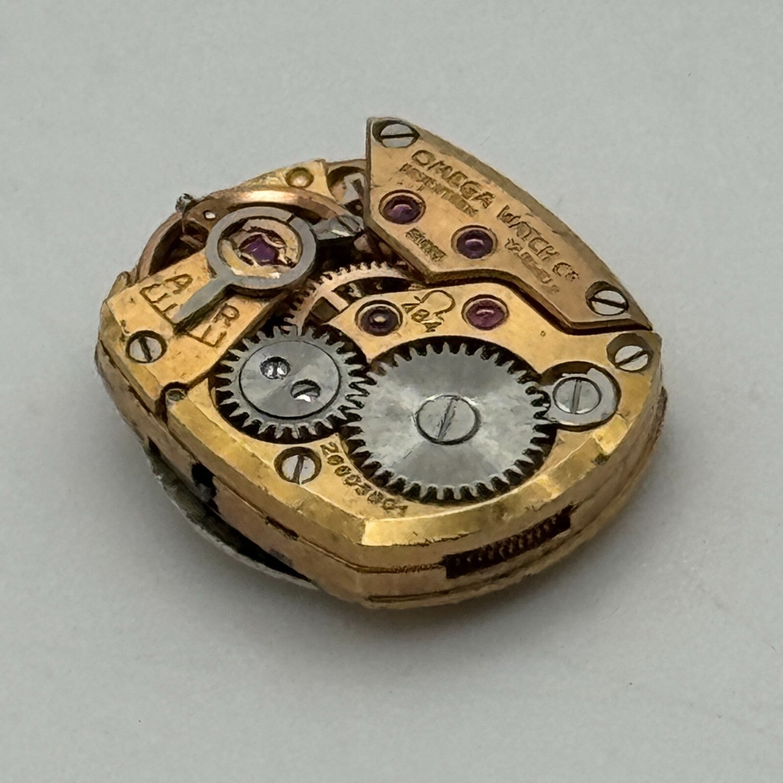 12.5mm Ladies Omega Cal 484 Manual Wind Watch Movement Swiss Vintage PARTS SPARE
