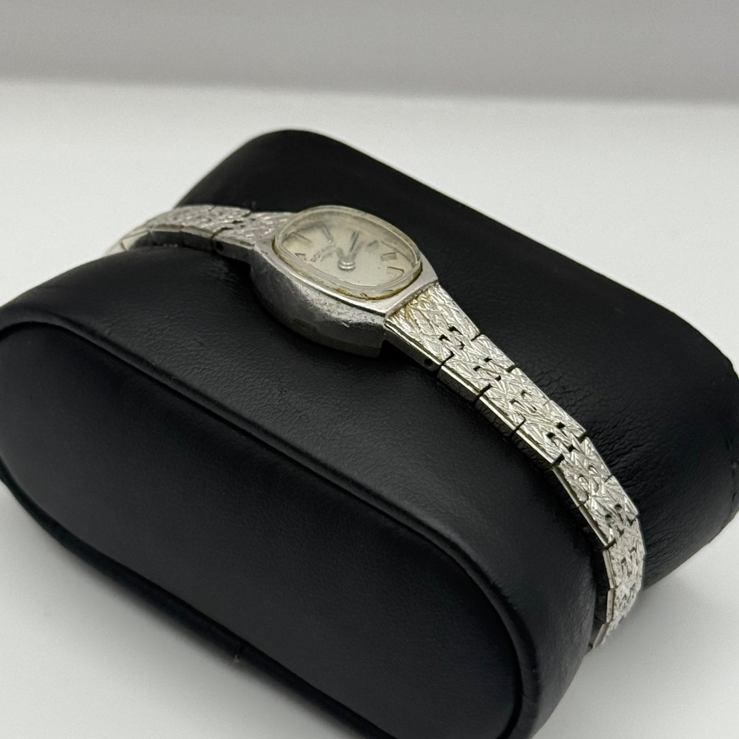 Vintage Rotary Ladies Watch Mechanical Working Keeping Time Swiss Made 14mm