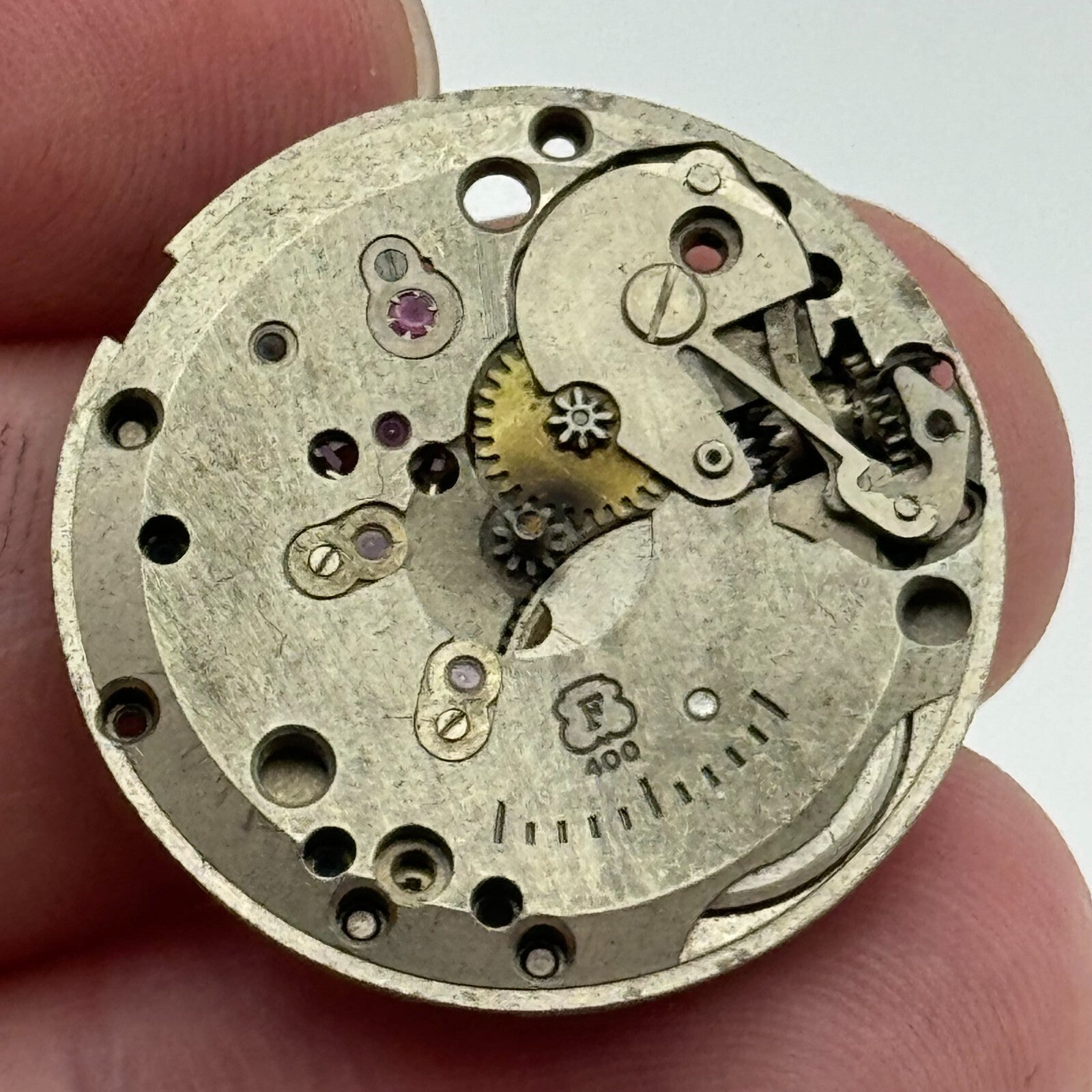 25.9mm Men's Felsa F 400 Manual Wind 17 Jewels Swiss Watch Movement PARTS SPARES