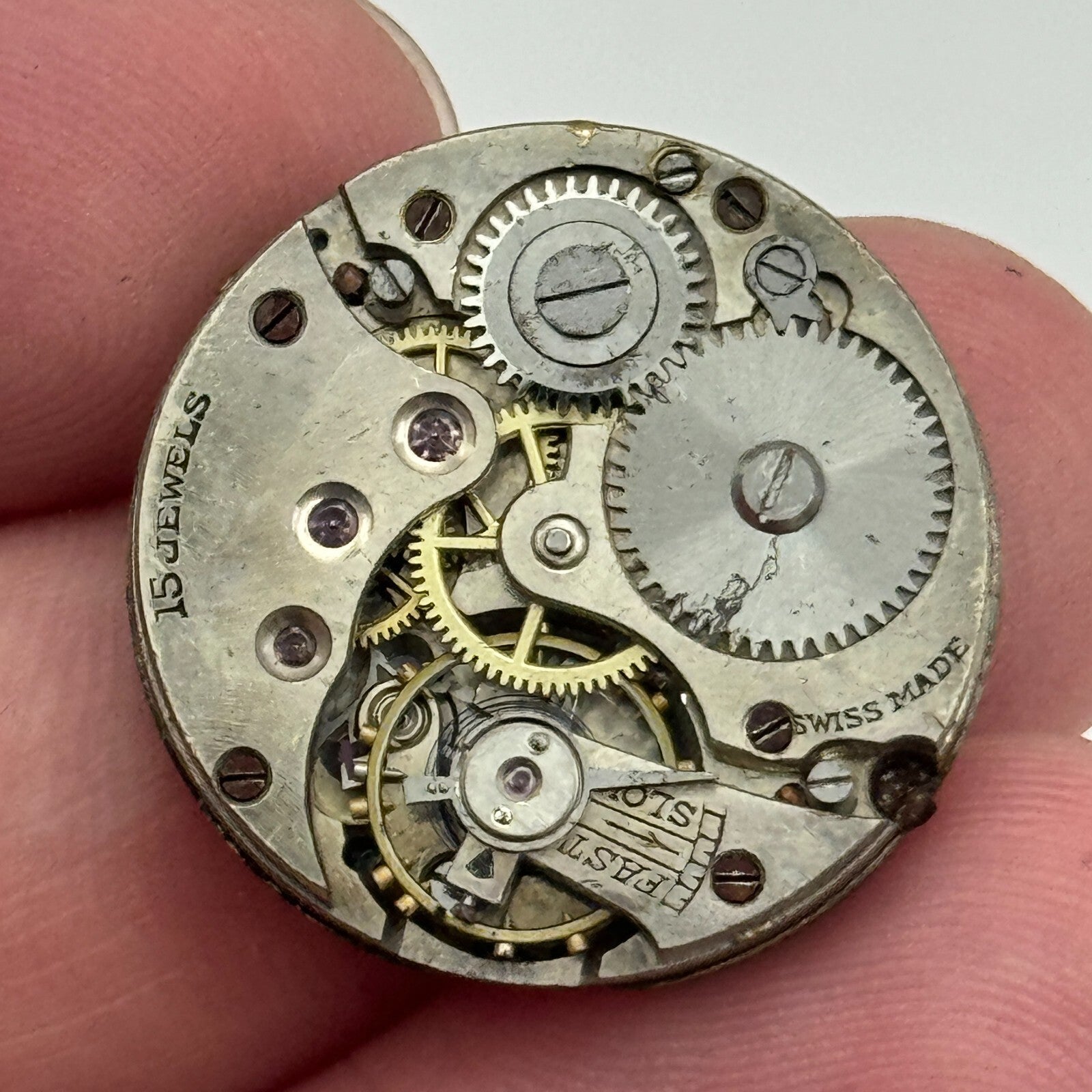 23.7mm Unidentified 15 Jewels Swiss Trench Watch Movement Manual Wind PARTS