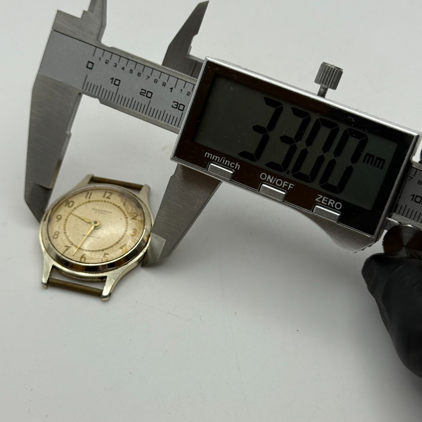 33mm Men’s Vintage Ingersoll Shockproof A4 Great Britain Watch PARTS REPAIR