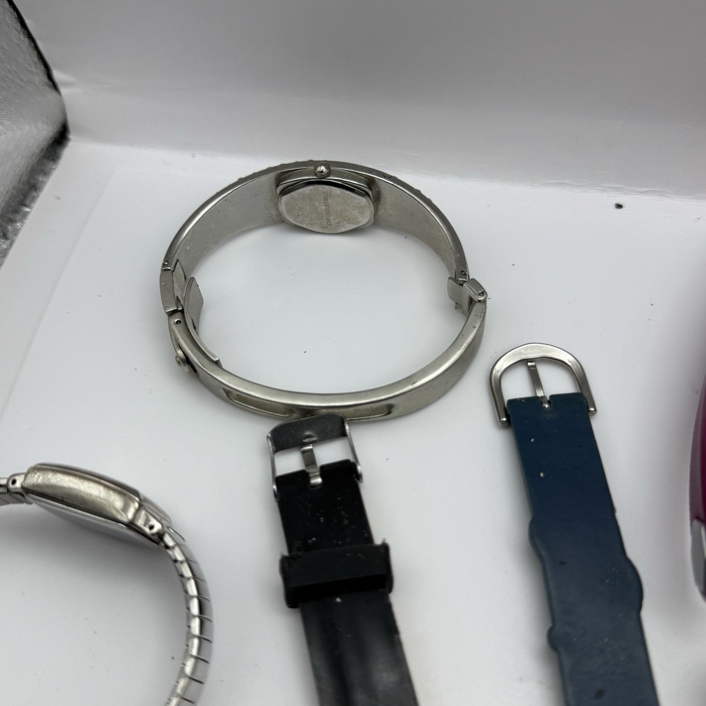 Bundle Of 16 Quartz Watches Modern / Vintage Untested Parts / Repair / Crafts